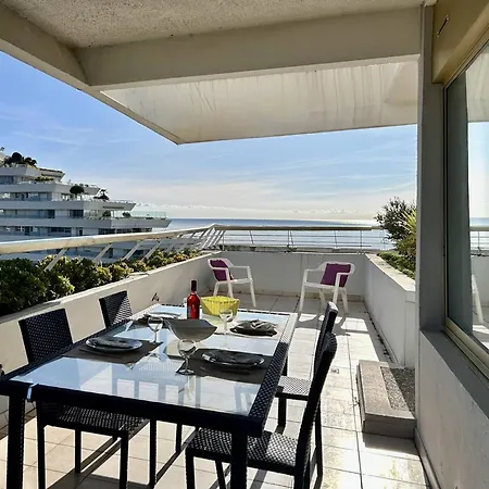 Magnifique 3 Pieces Avec Terrasse Et Parking, 4 Couchages, - Fr-1-252a-11 * 빌뇌브루베